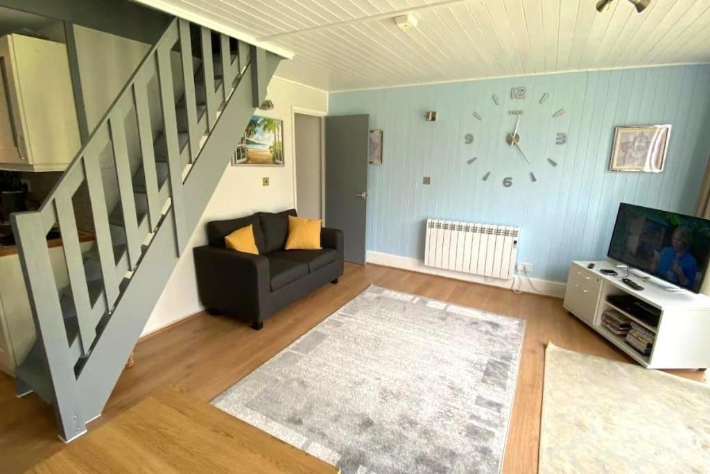 Front Line Chalet With Open Sea Views & Swimming Pool In Kingsdown No14 Villa Kültér fotó