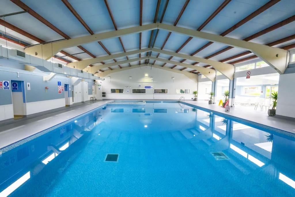 Front Line Chalet With Open Sea Views & Swimming Pool In Kingsdown No14 Villa Kültér fotó